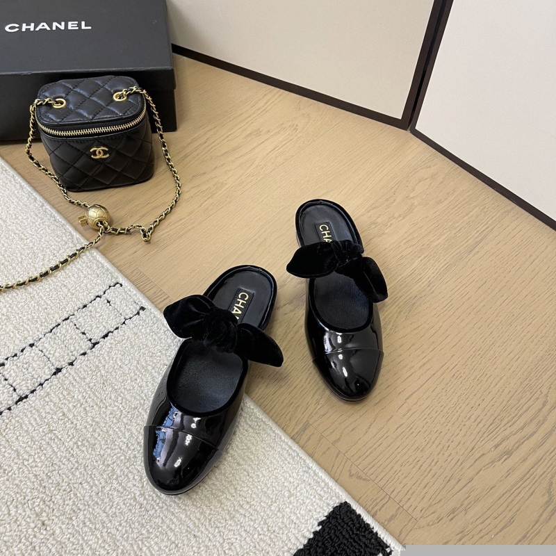 Ch*el slippers